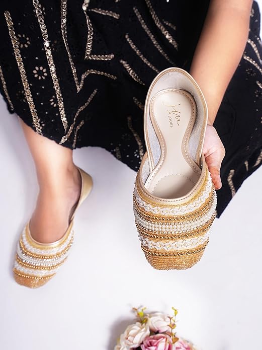 Traditional Punjabi Jutti for Women