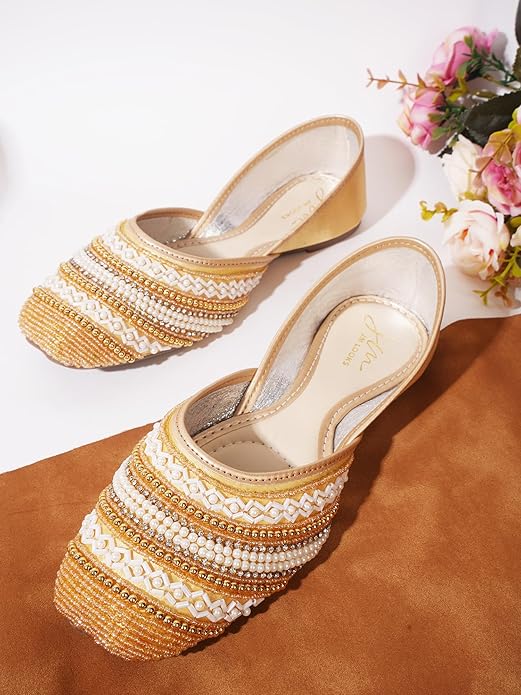 Traditional Punjabi Jutti for Women